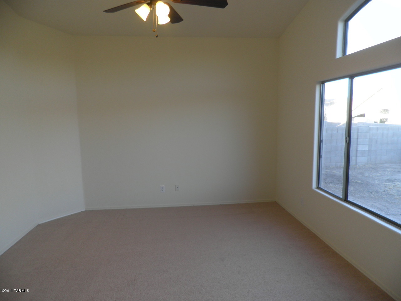 4693 S Paseo Rio Bravo