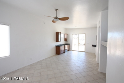 254 E Camino Lomas