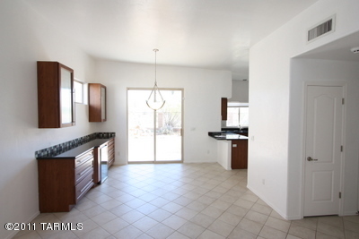 254 E Camino Lomas