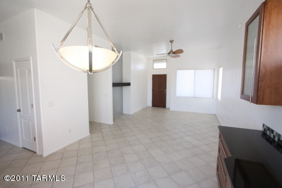 254 E Camino Lomas