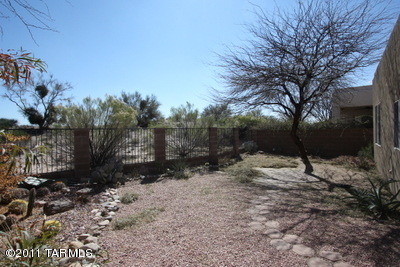 254 E Camino Lomas