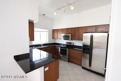 254 E Camino Lomas