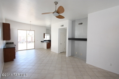 254 E Camino Lomas