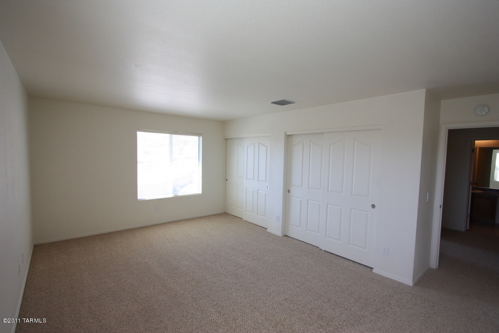 1244 S Flaxseed Drive