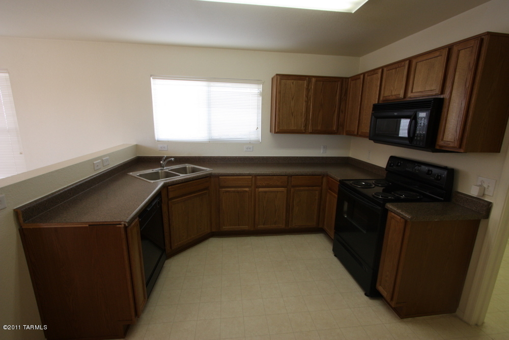 1244 S Flaxseed Drive