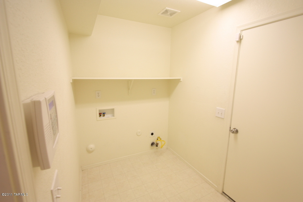 1244 S Flaxseed Drive