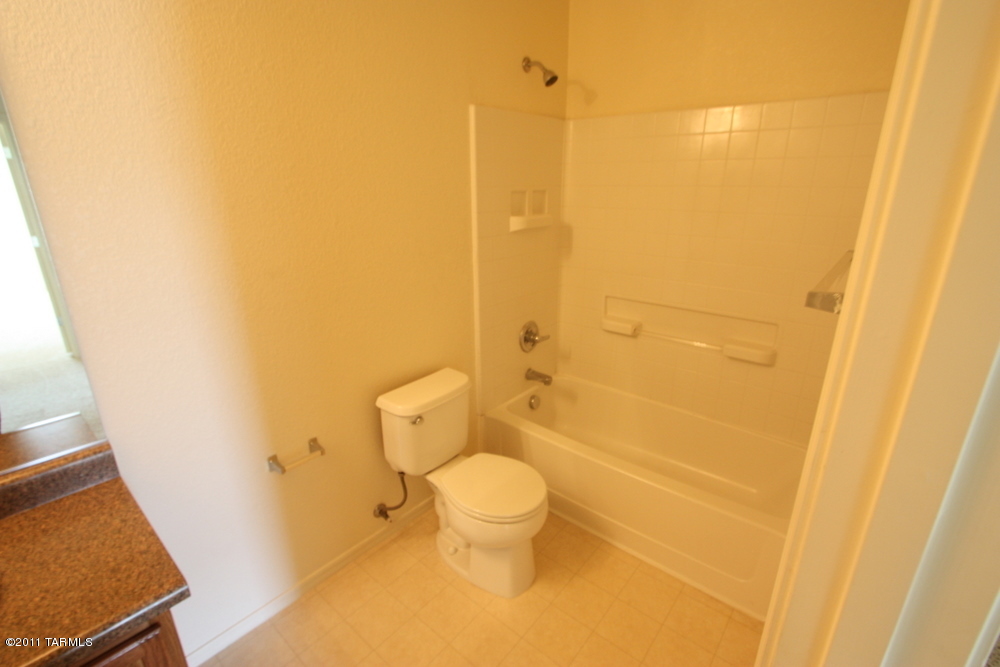 1244 S Flaxseed Drive