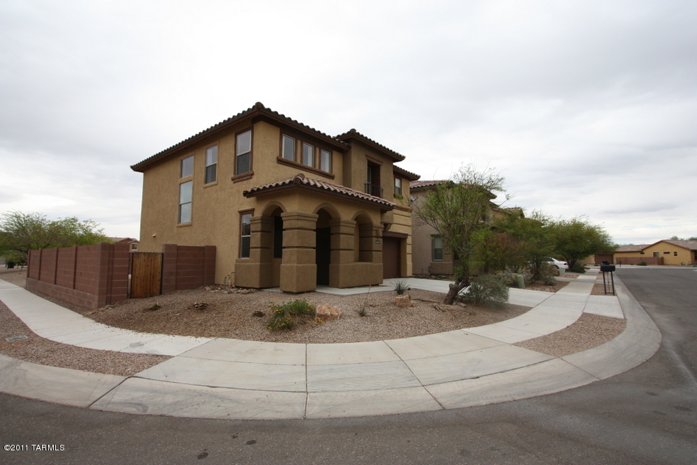 1602 W Blue Horizon Street