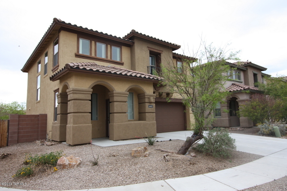 1602 W Blue Horizon Street