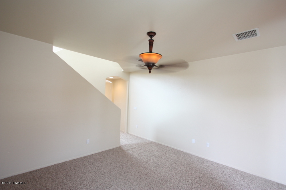 1602 W Blue Horizon Street