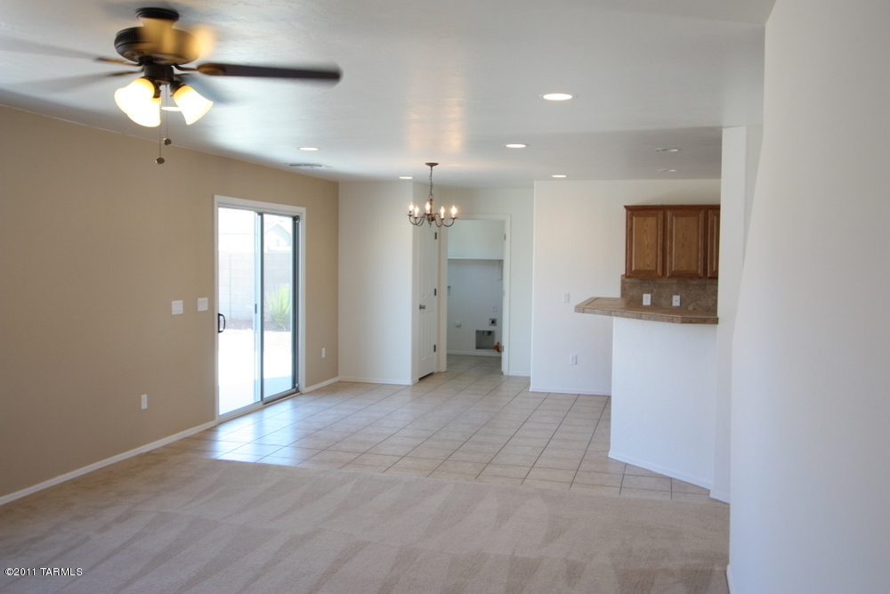 4948 W Calle Don Roberto
