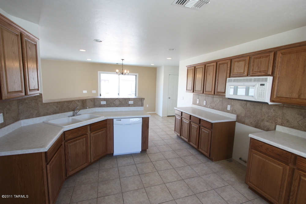 4948 W Calle Don Roberto