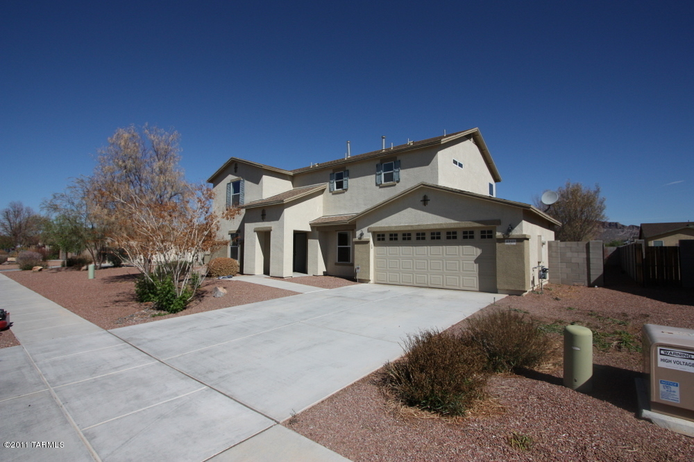 4948 W Calle Don Roberto