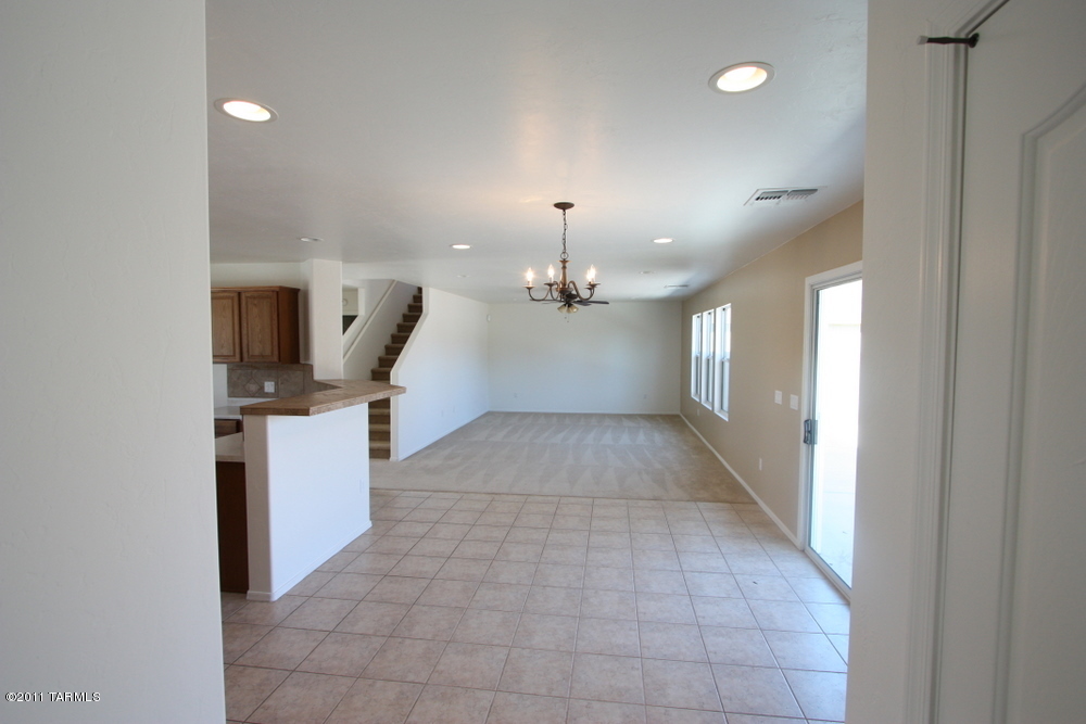 4948 W Calle Don Roberto
