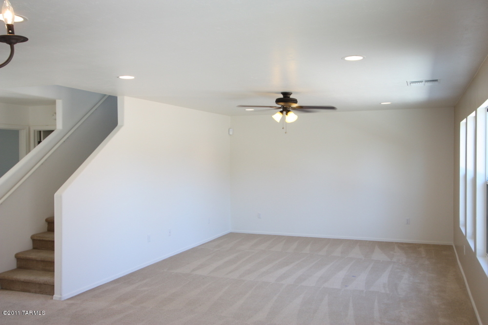 4948 W Calle Don Roberto