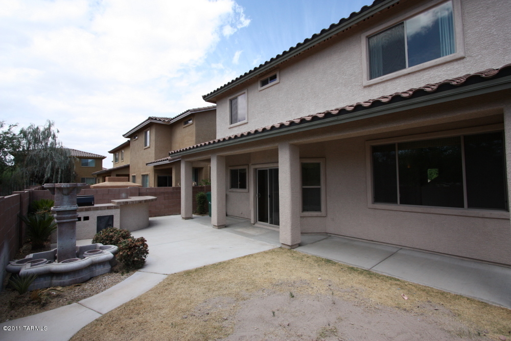 1599 W Homecoming Way