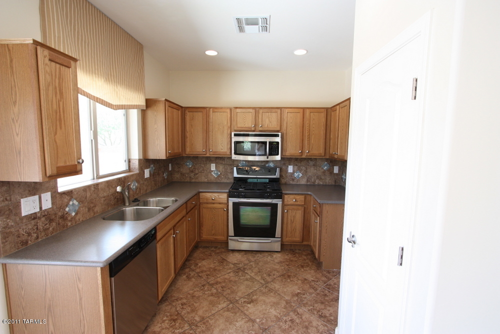 1599 W Homecoming Way