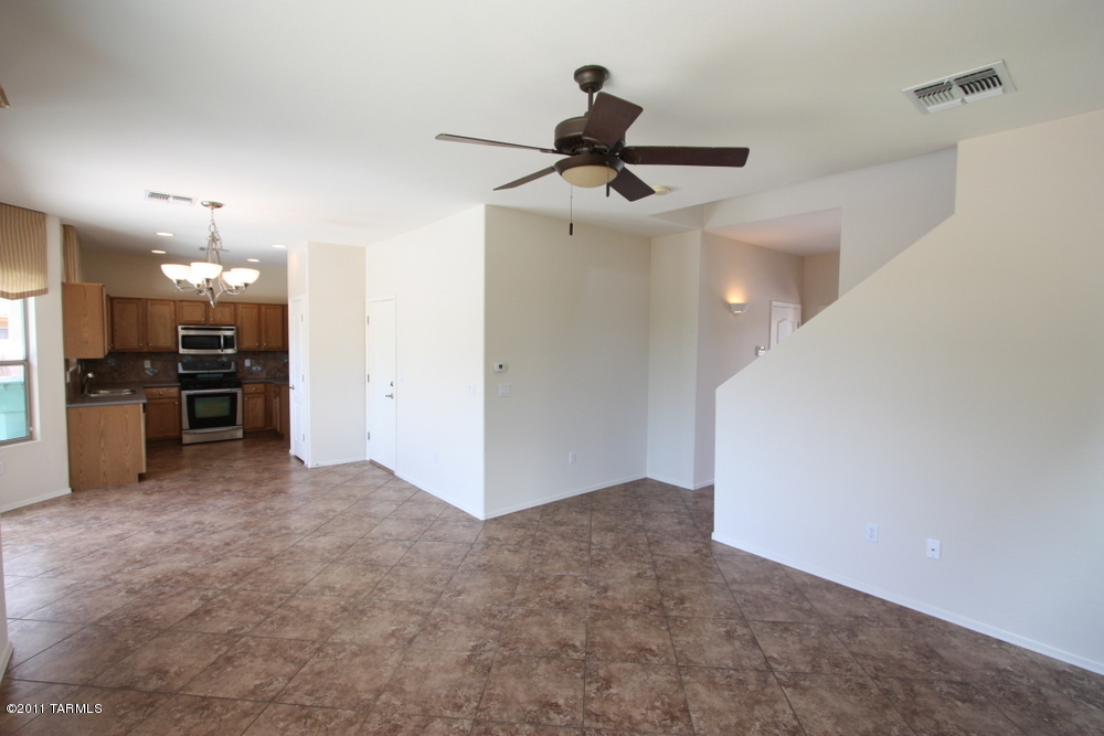 1599 W Homecoming Way