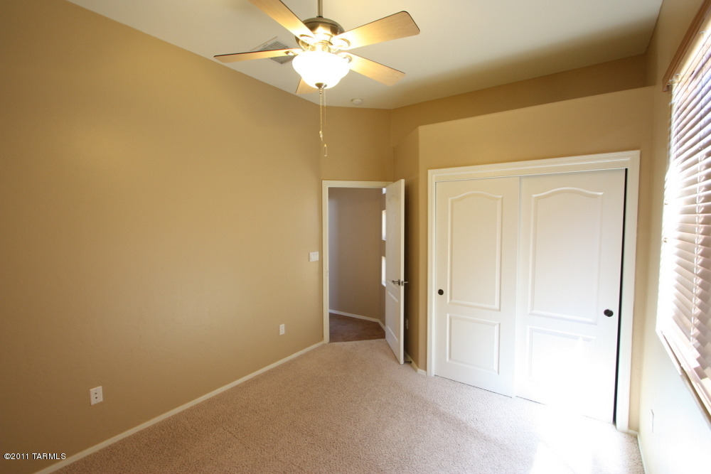 7106 W Autumn Gold Court