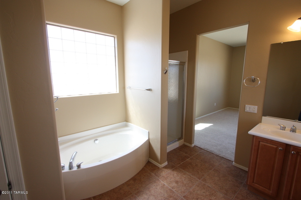 7106 W Autumn Gold Court