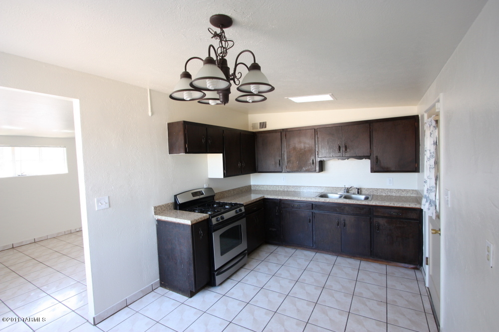 26 E Corona Road