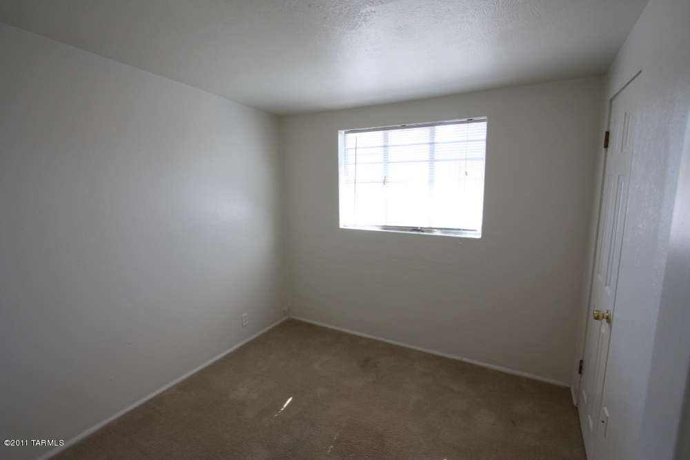 26 E Corona Road