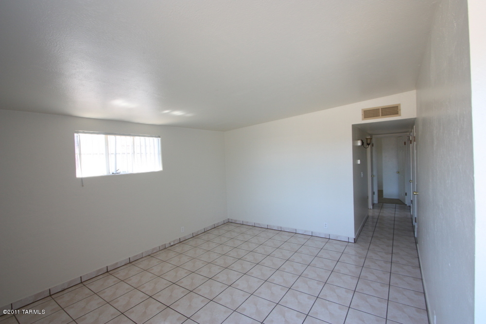 26 E Corona Road