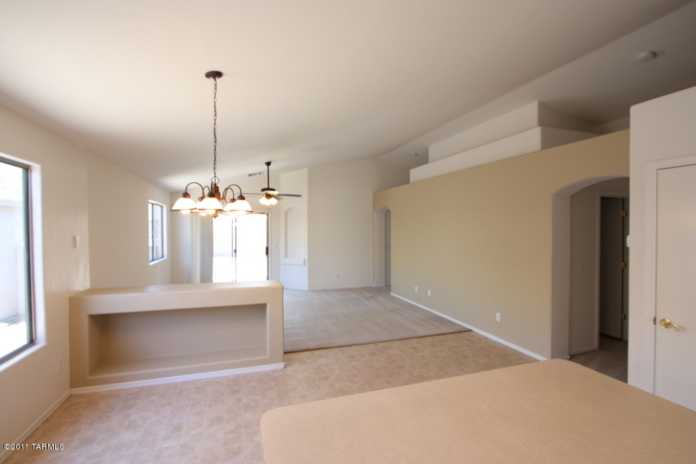 4641 S Paseo Rio Bravo