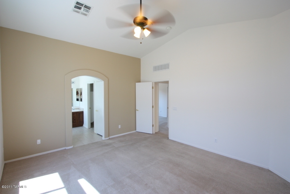 4641 S Paseo Rio Bravo