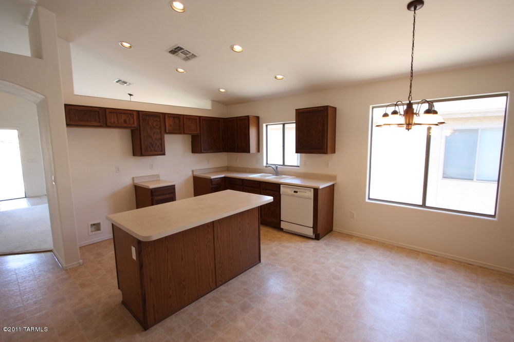 4641 S Paseo Rio Bravo
