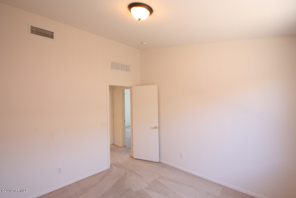4641 S Paseo Rio Bravo