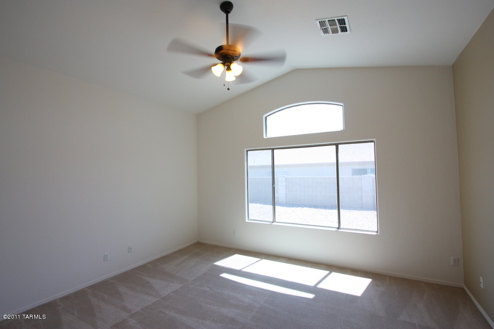 4641 S Paseo Rio Bravo