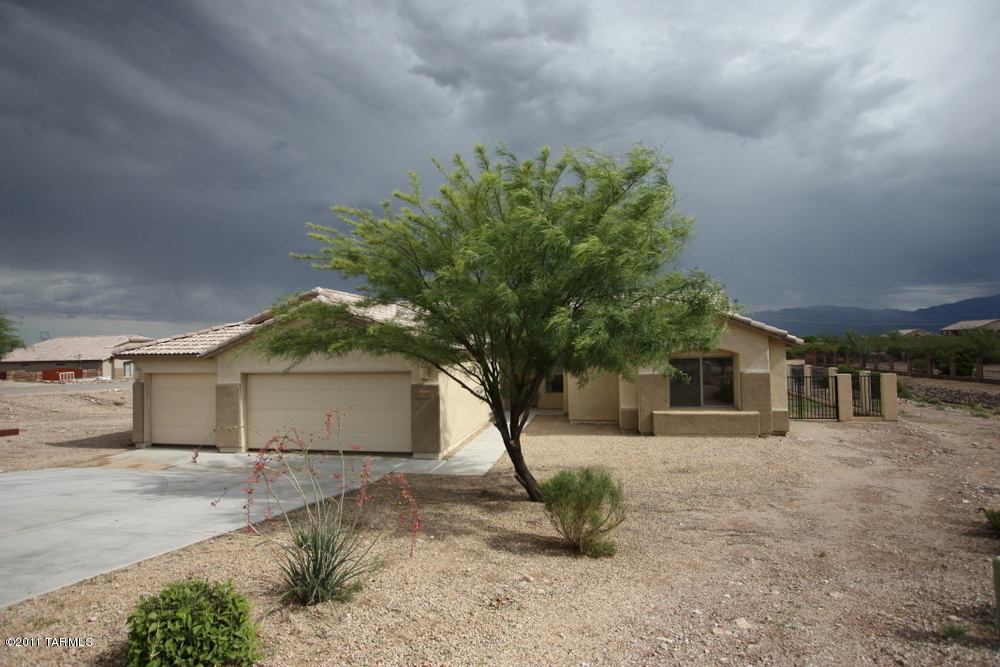 13565 E Windy Way