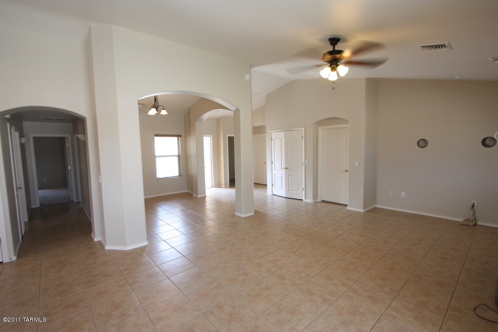 13565 E Windy Way