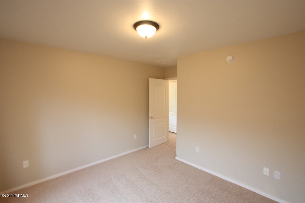 13565 E Windy Way