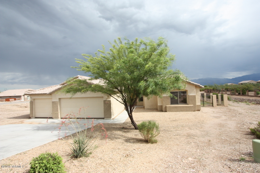 13565 E Windy Way