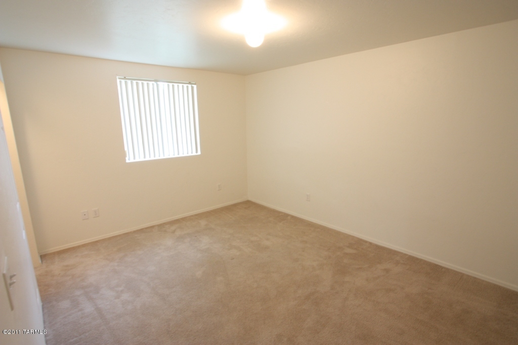 350 N Silverbell Road Unit: 126