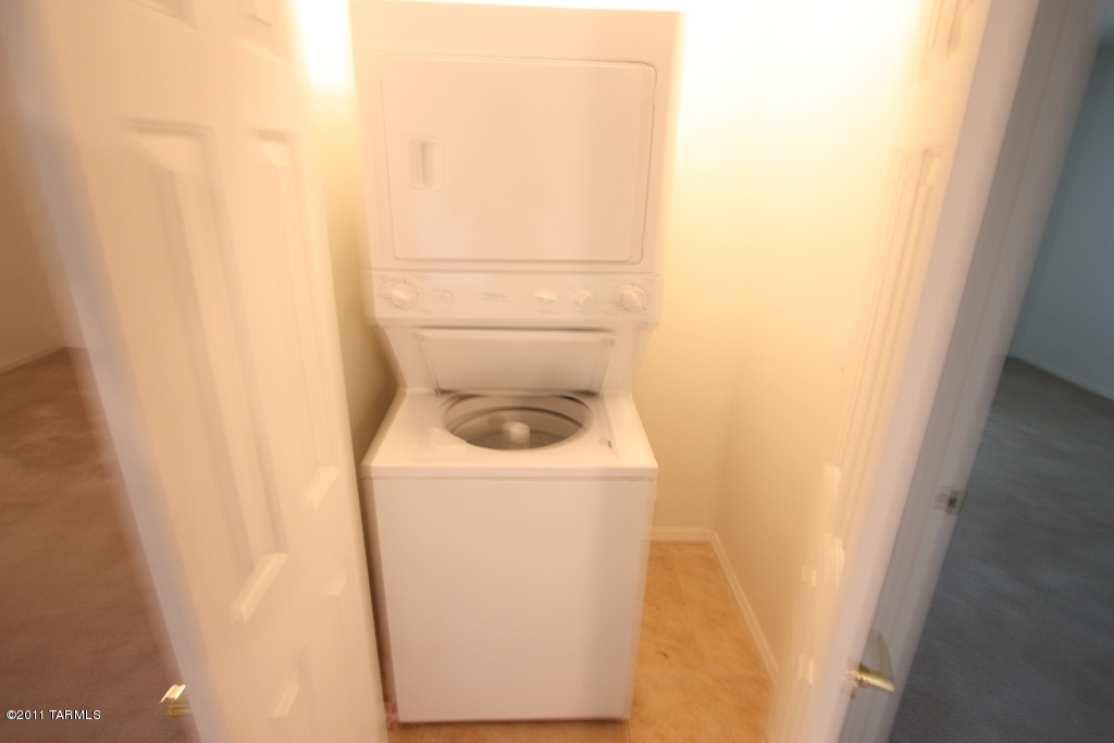 350 N Silverbell Road Unit: 126