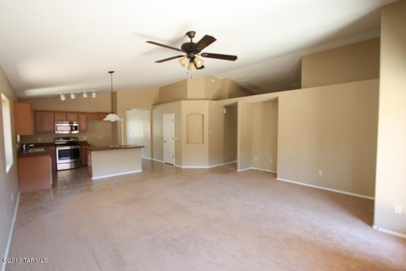 219 W Calle Patio Lindo