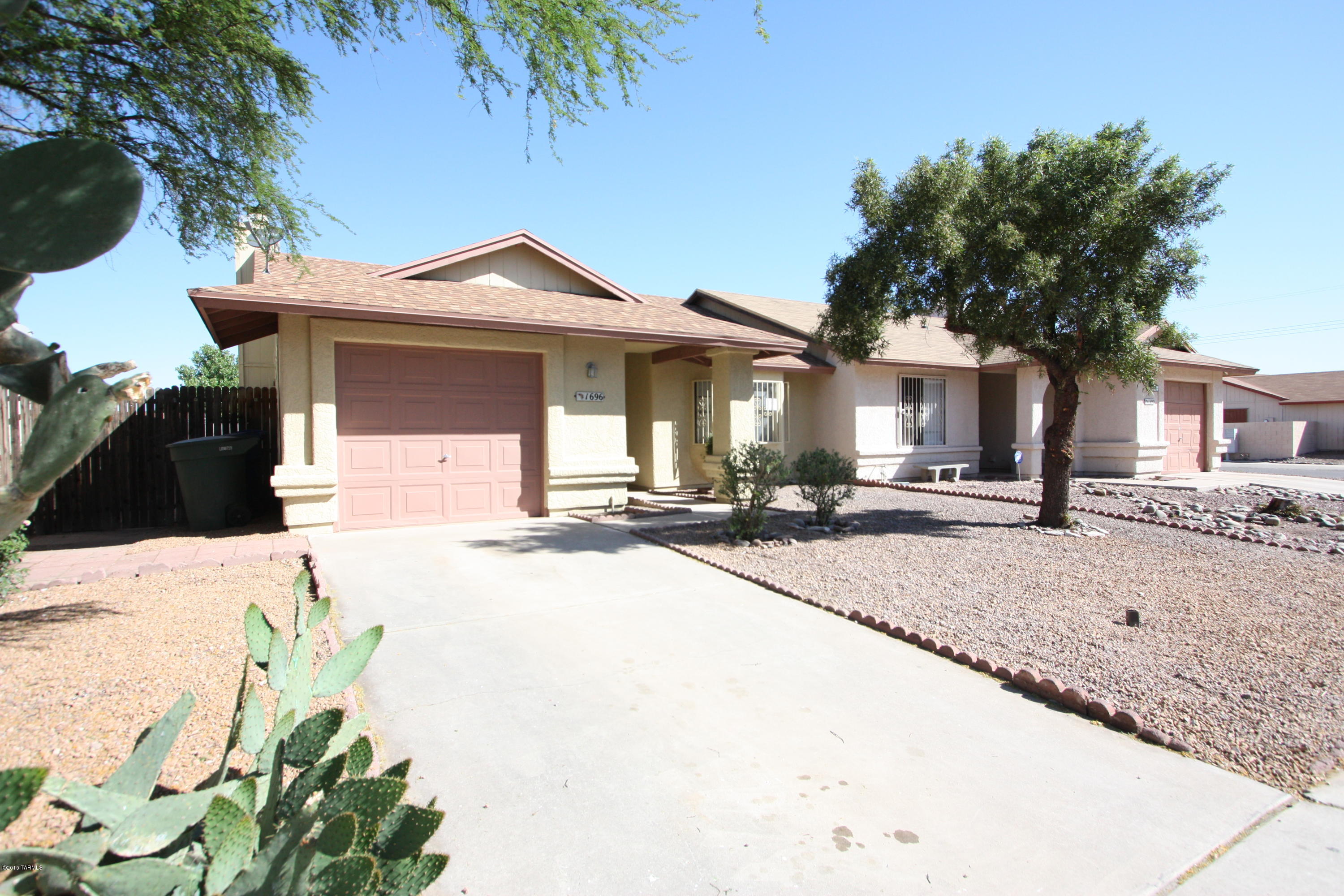 1696 W Cochran Street