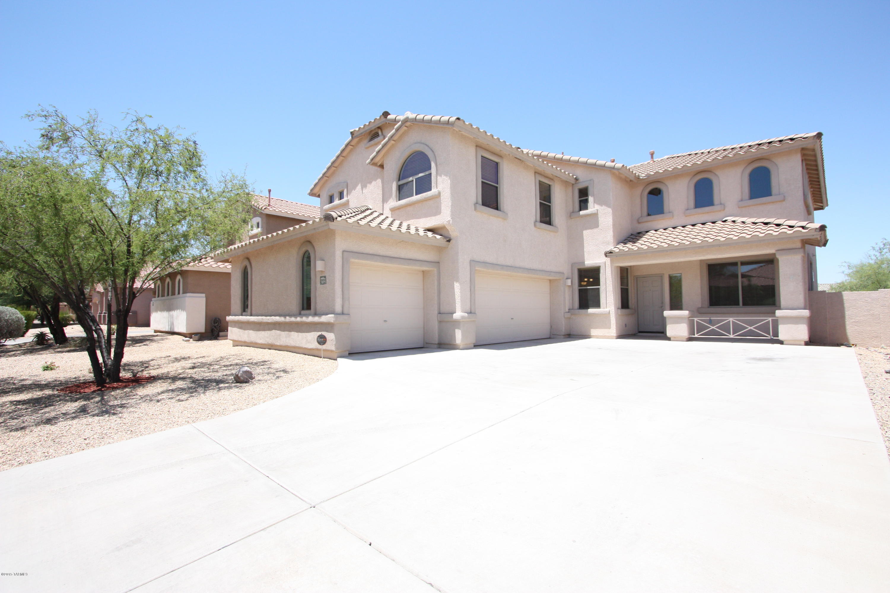 7495 N Bradstreet Drive