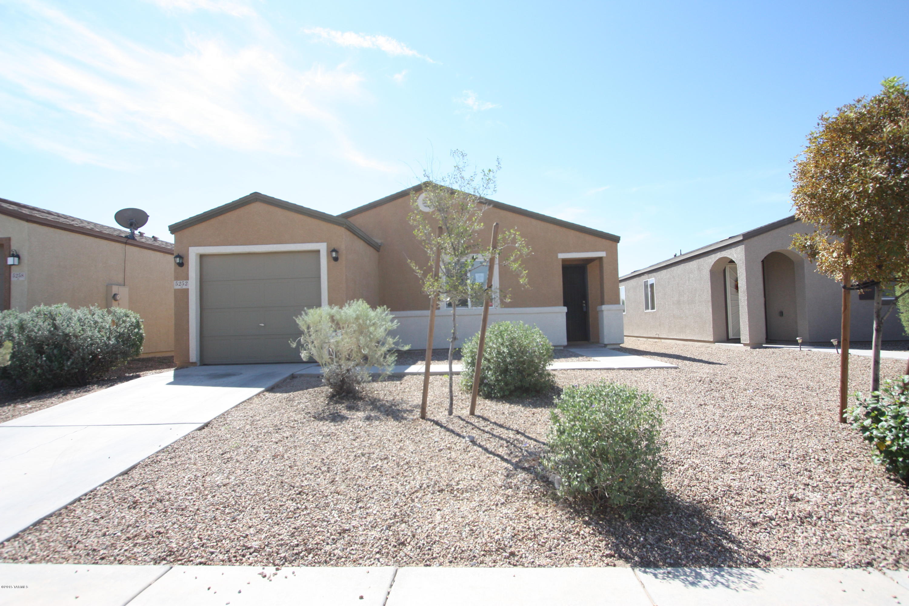 5252 E Desert Straw Lane