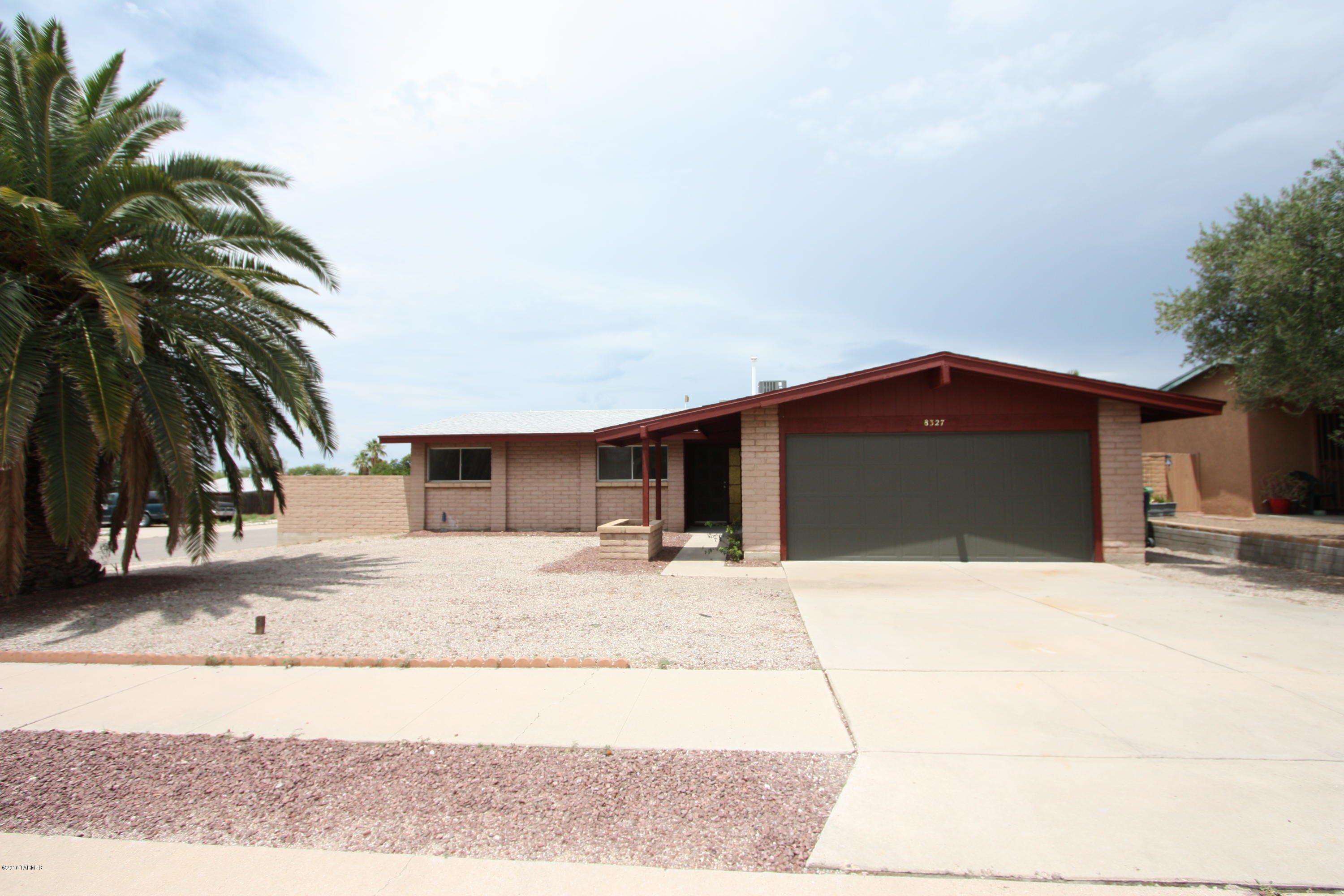 8327 E Camarillo Drive