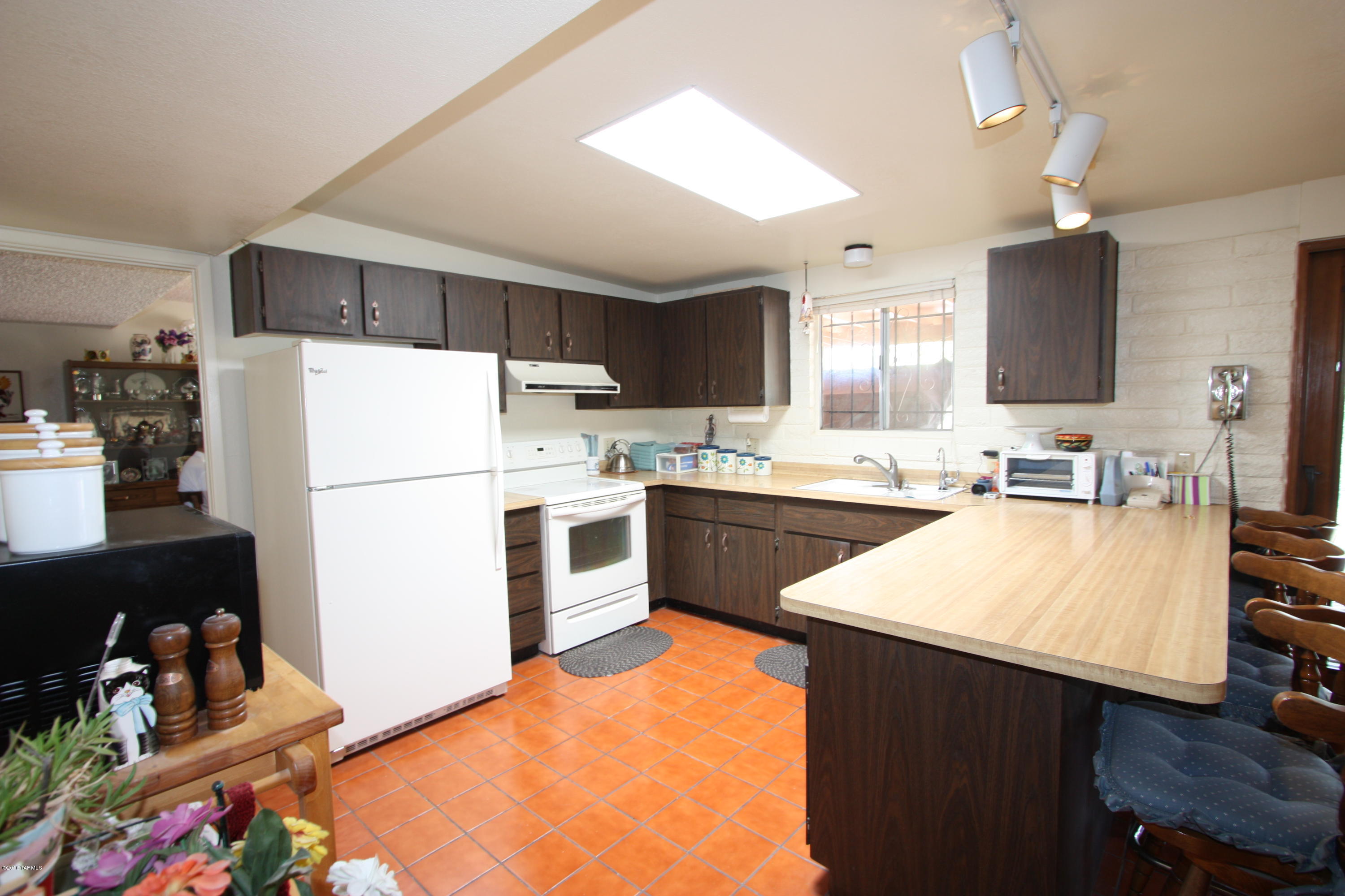 2051 S Calle Mesa Del Oso