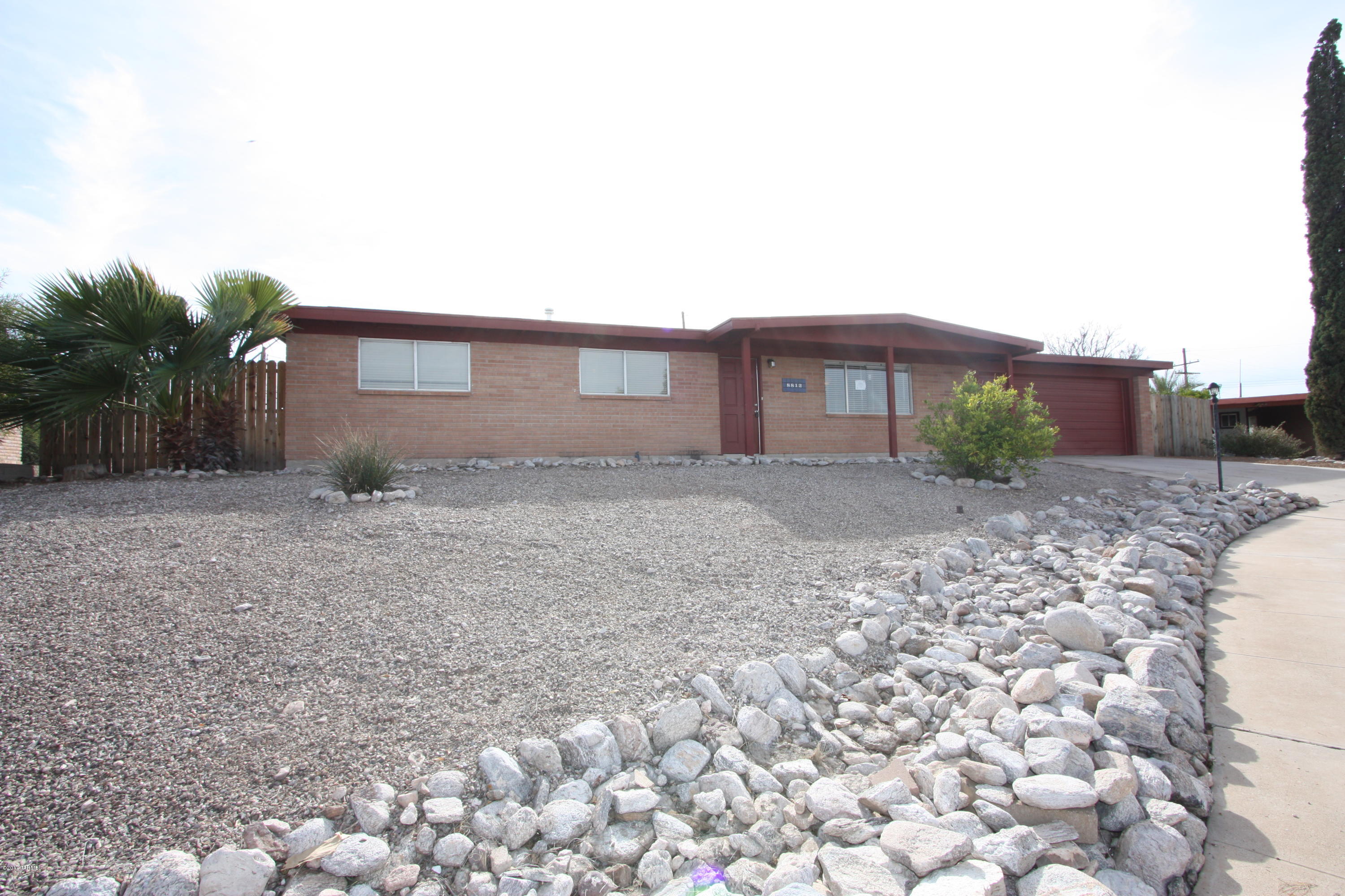 8812 E Edgemont Place