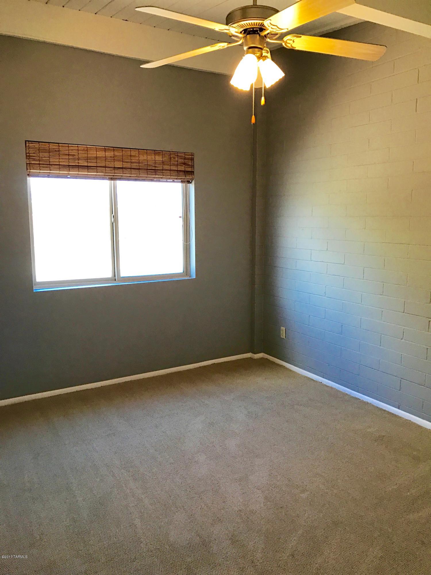 2525 N Alvernon Unit: F6