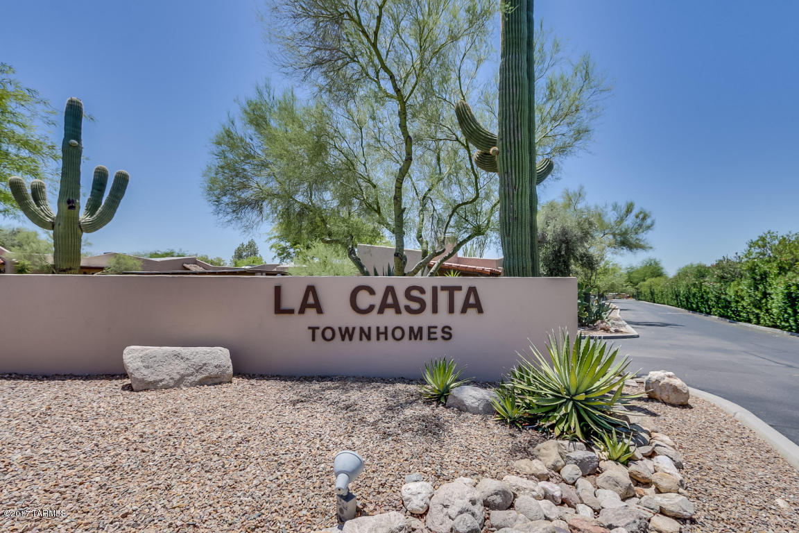 5520 N La Casita Drive