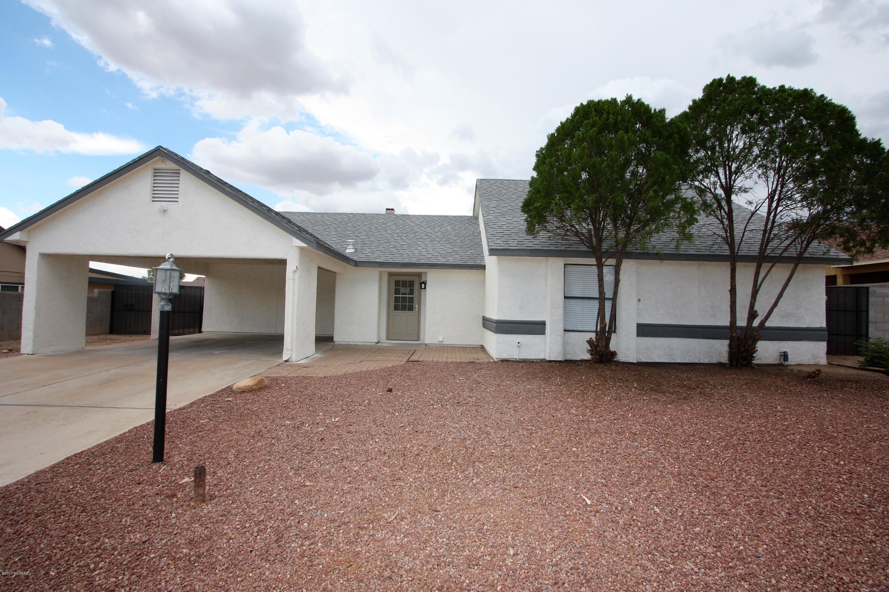 4812 W Ferret Drive