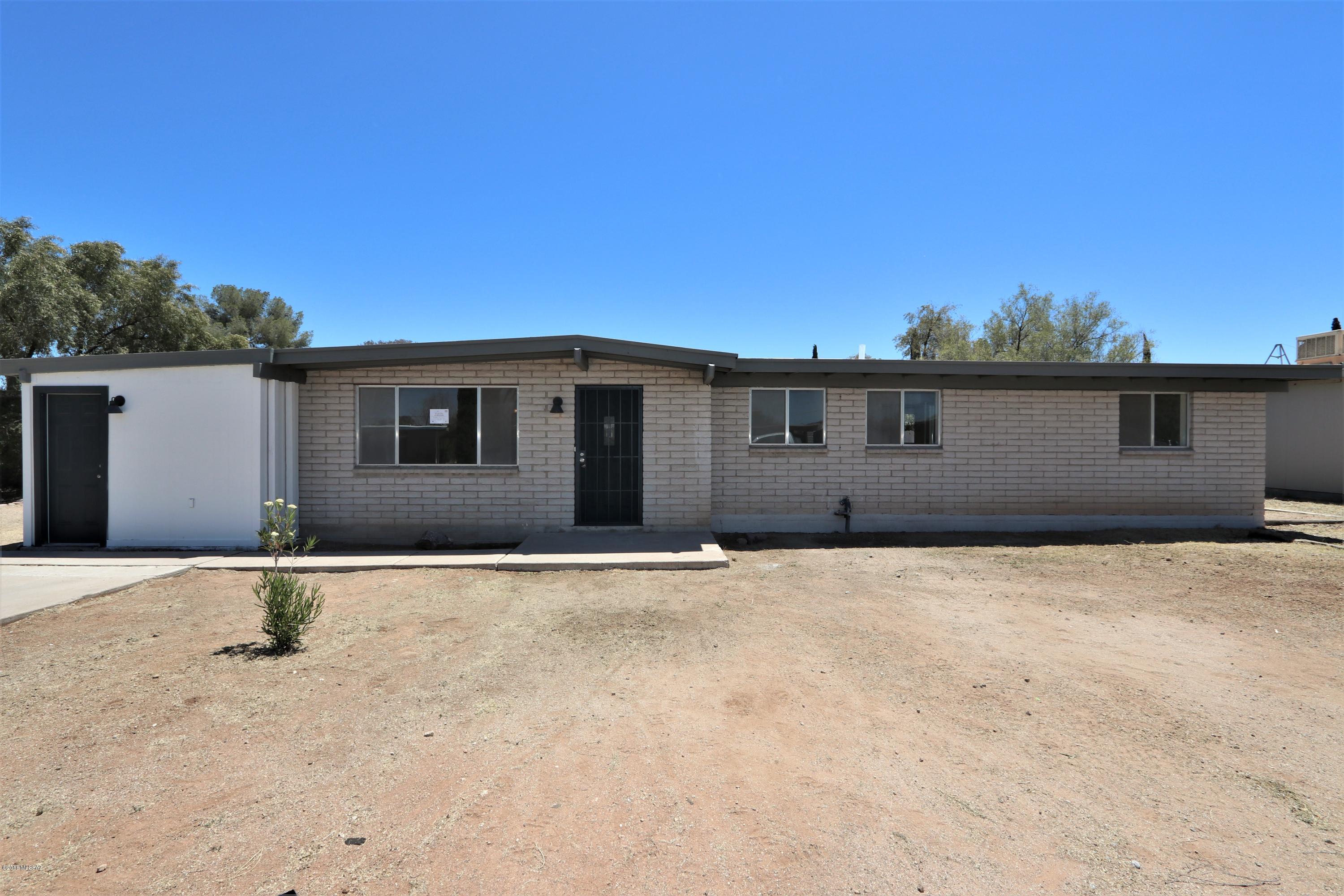 4111 S Knotty Pine Place