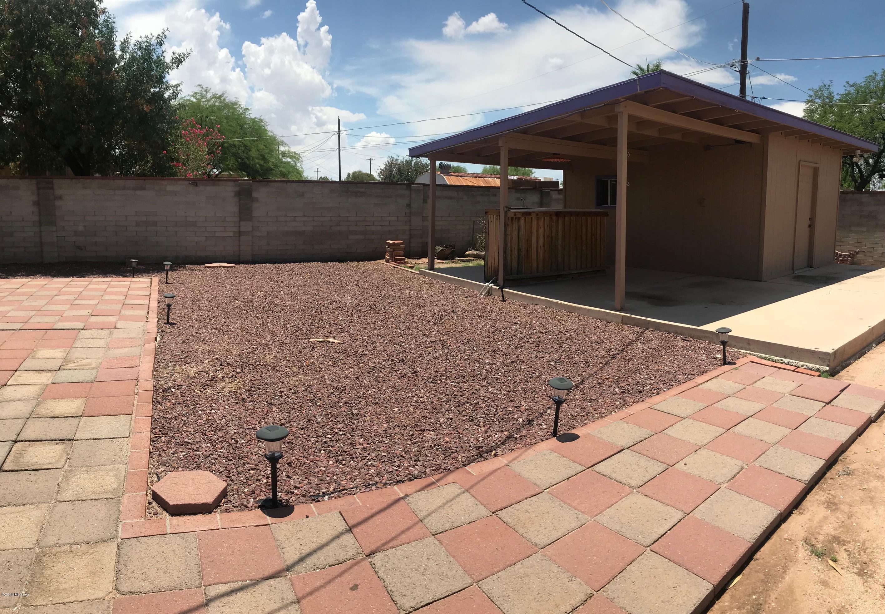 3320 S Irene Place